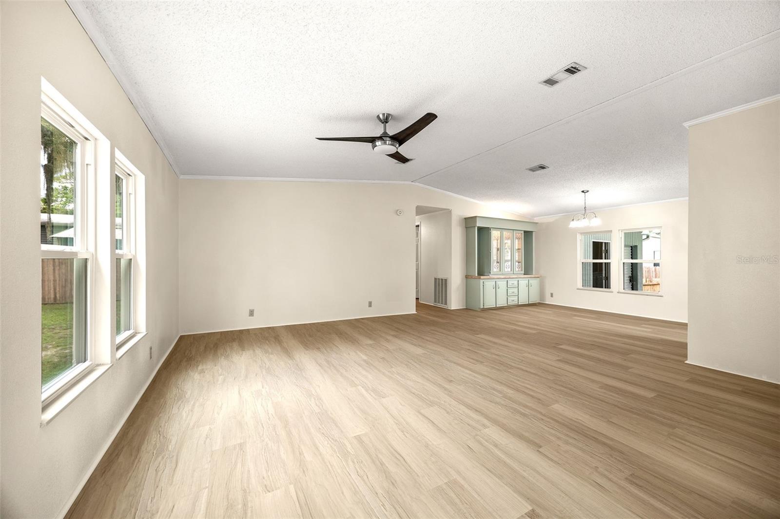 8701 SILVER TRL, LEESBURG, FL, 34788