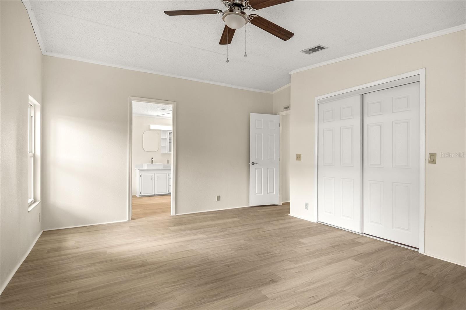 8701 SILVER TRL, LEESBURG, FL, 34788