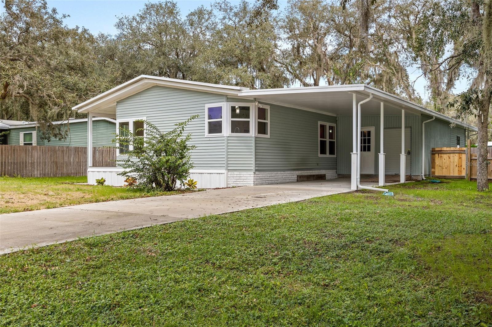 8701 SILVER TRL, LEESBURG, FL, 34788