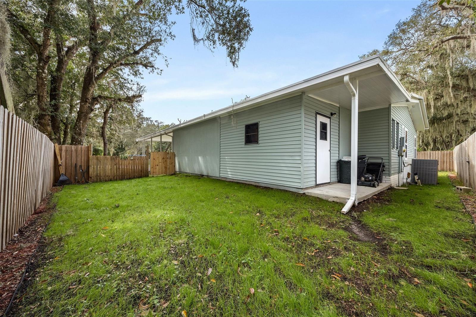 8701 SILVER TRL, LEESBURG, FL, 34788