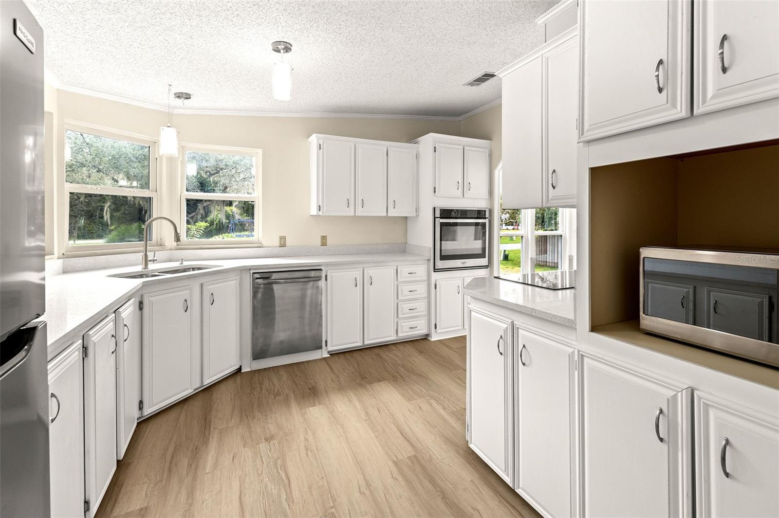 8701 SILVER TRL, LEESBURG, FL, 34788