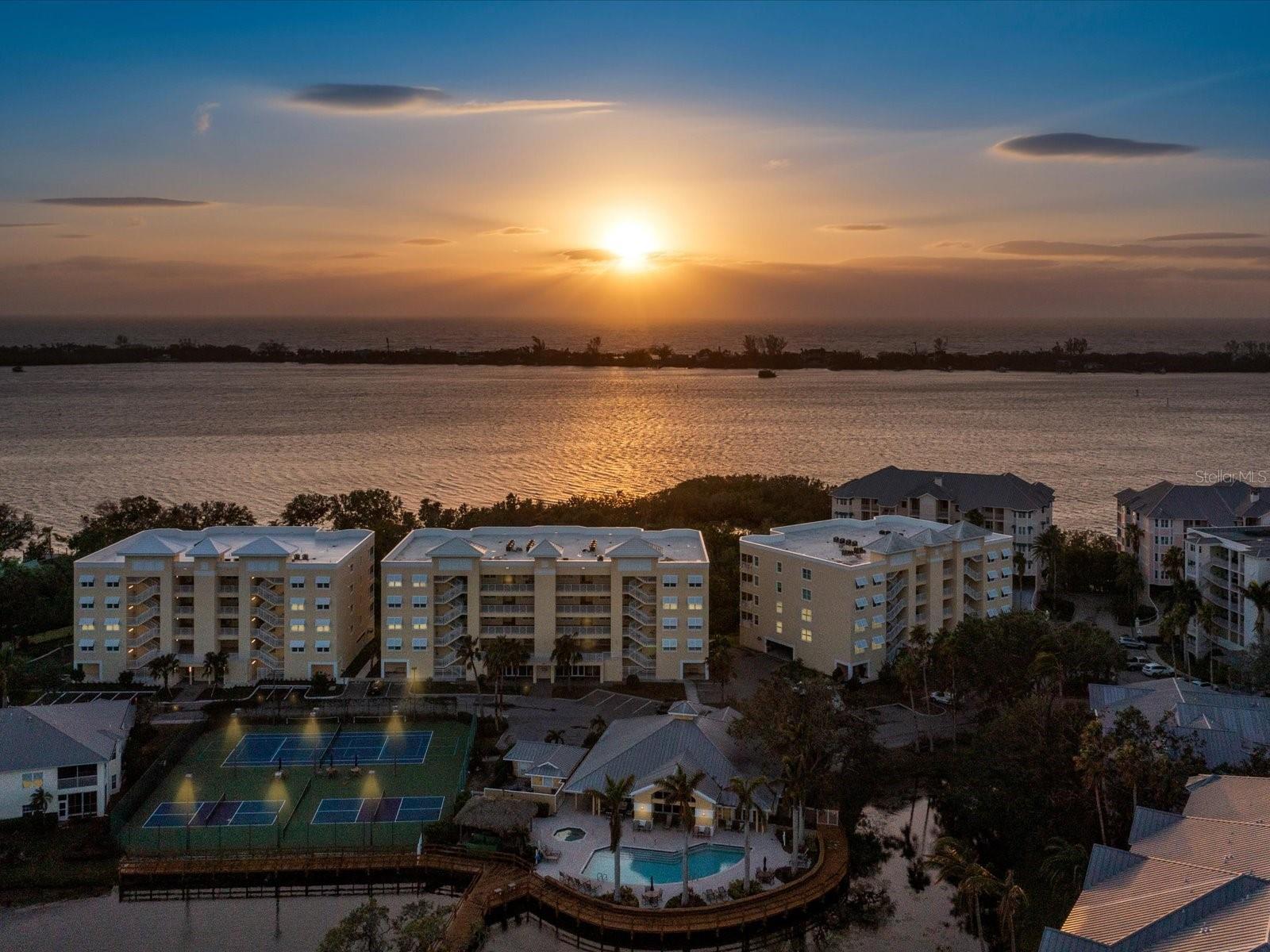 260 HIDDEN BAY DR #202, OSPREY, FL, 34229