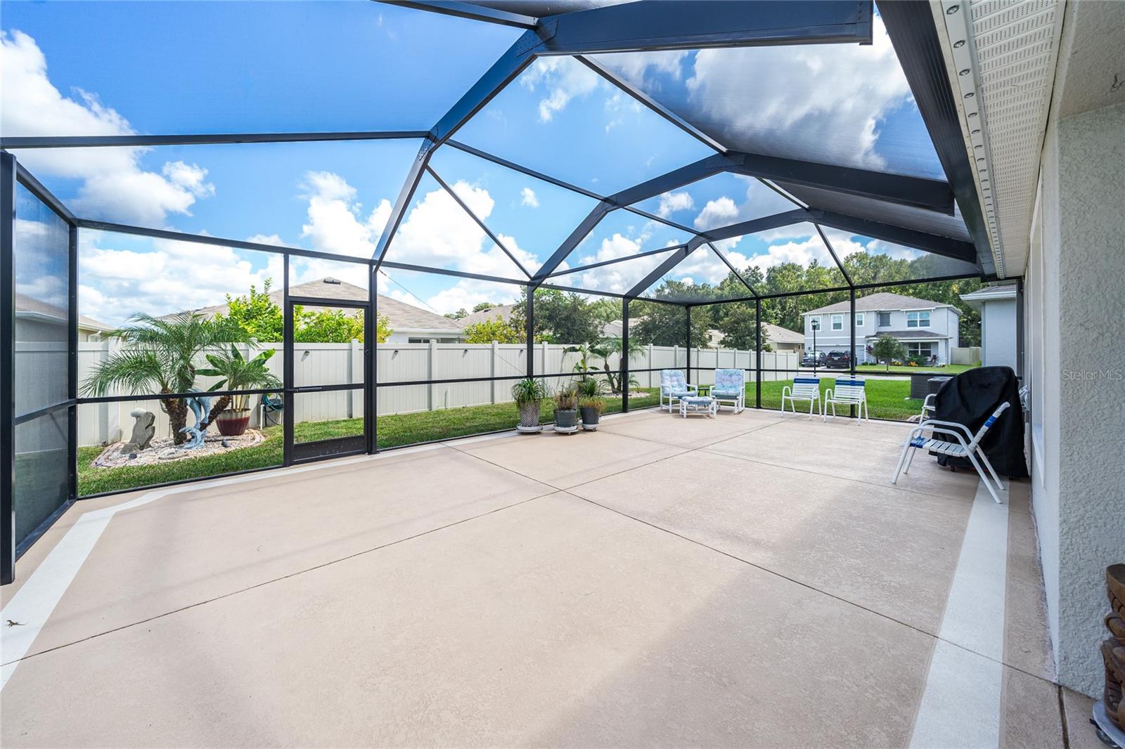 1523 GLEN GROVE LOOP, WESLEY CHAPEL, FL, 33543