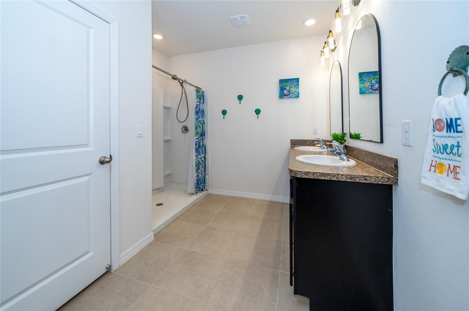1523 GLEN GROVE LOOP, WESLEY CHAPEL, FL, 33543