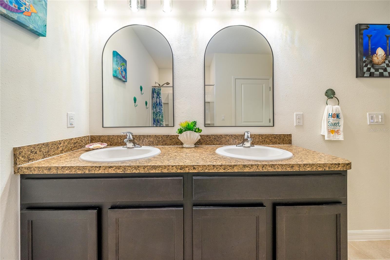 1523 GLEN GROVE LOOP, WESLEY CHAPEL, FL, 33543