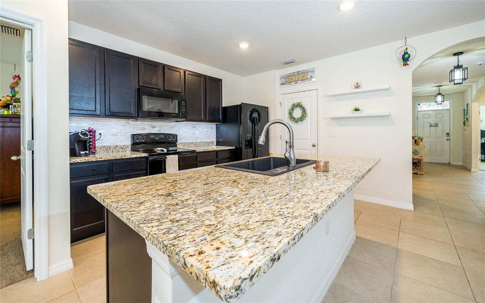 1523 GLEN GROVE LOOP, WESLEY CHAPEL, FL, 33543