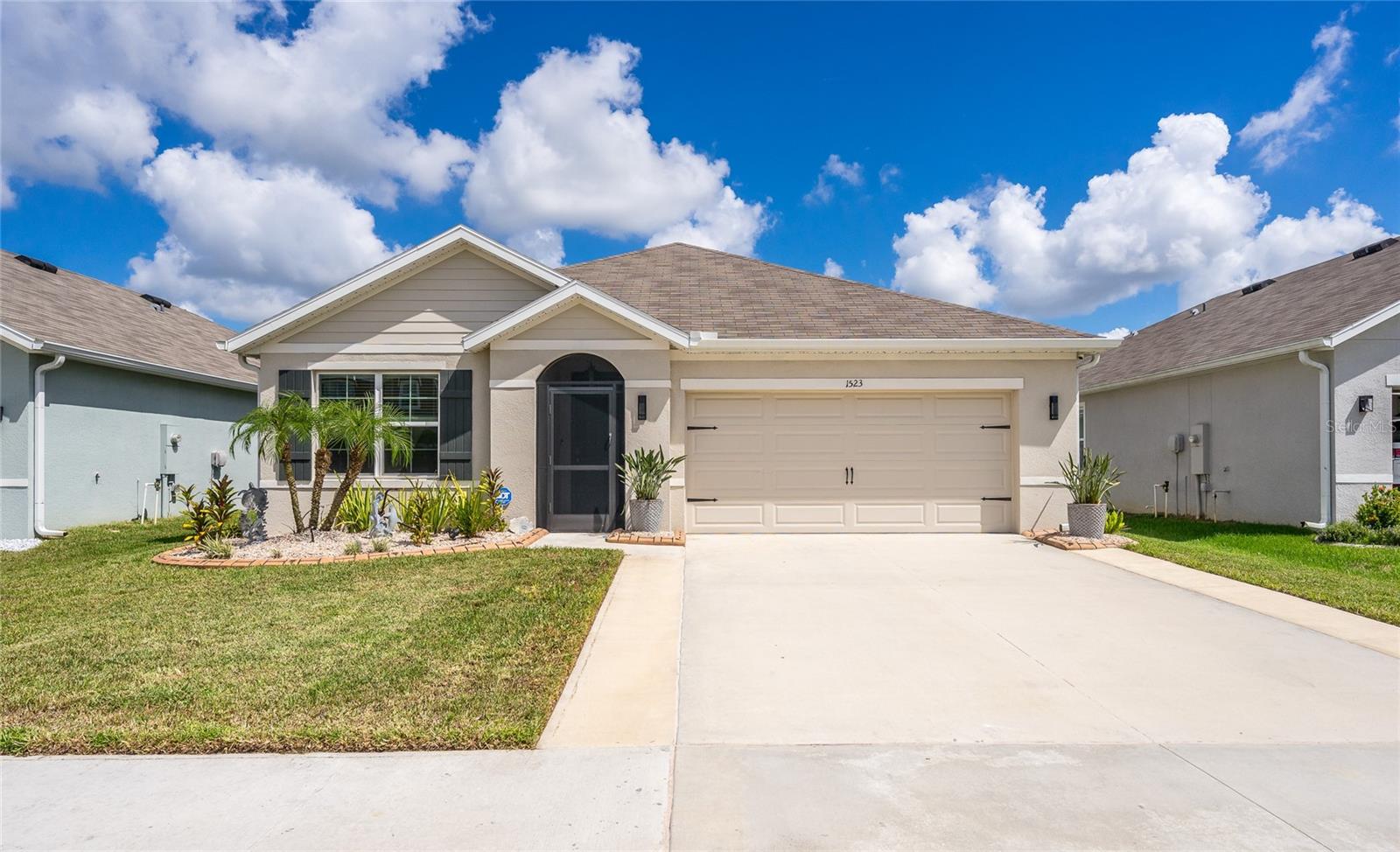 1523 GLEN GROVE LOOP, WESLEY CHAPEL, FL, 33543