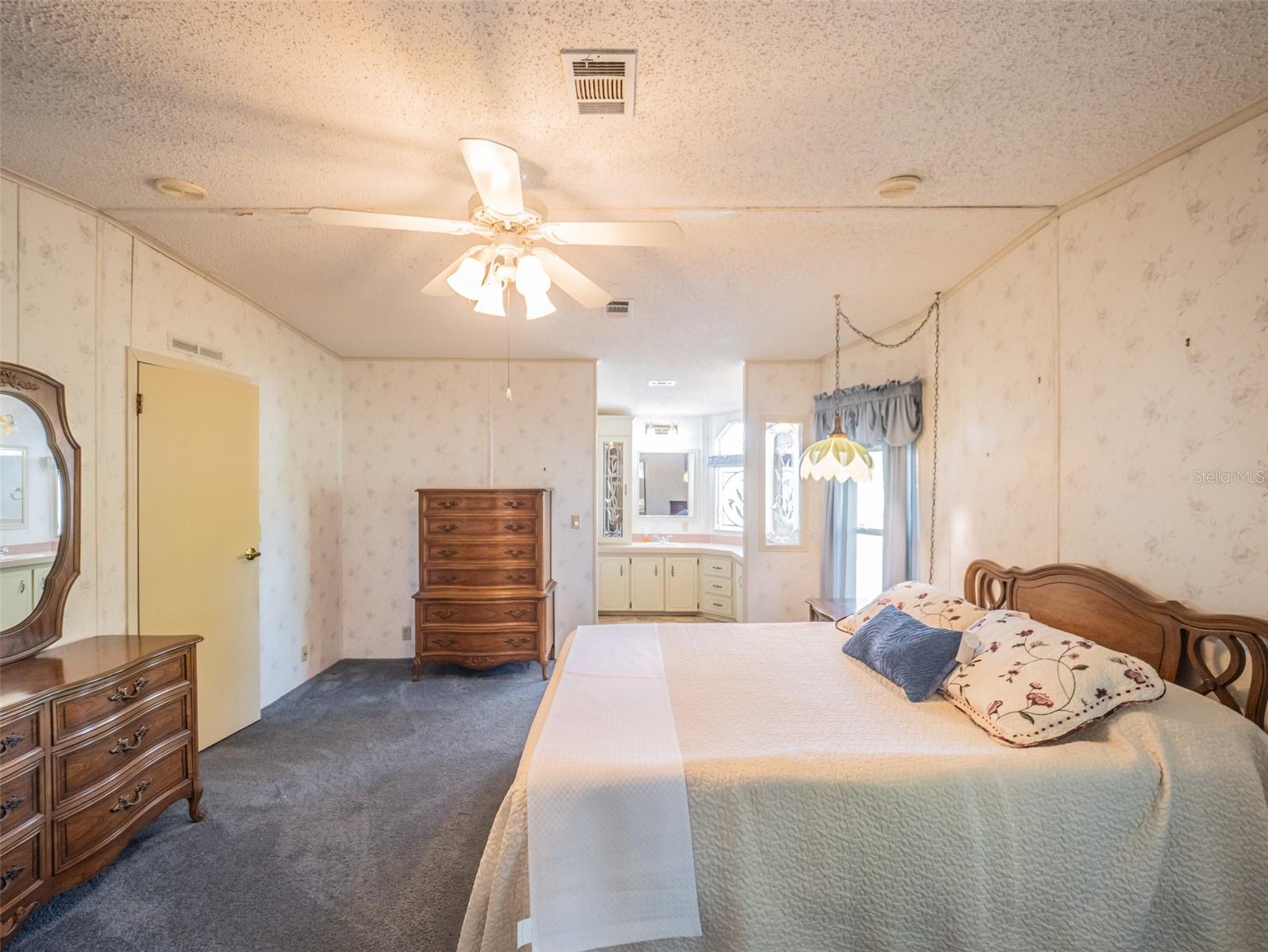 34811 BARGER COURT, LEESBURG, FL, 34788