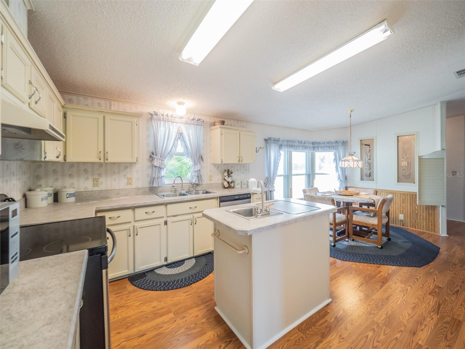 34811 BARGER COURT, LEESBURG, FL, 34788