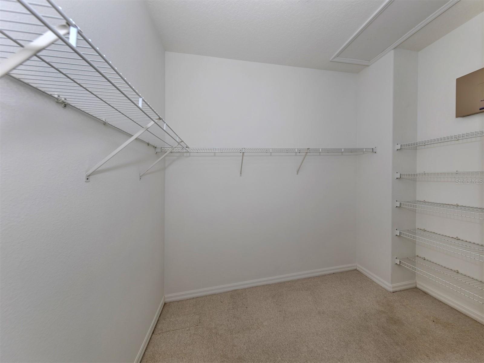 202 LAKE VICTORIA CT, ENGLEWOOD, FL, 34223