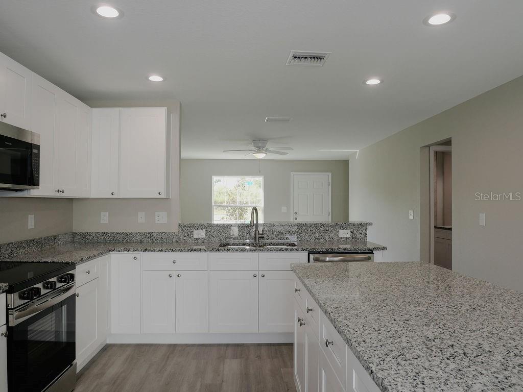 1138 AVENUE E, HAINES CITY, FL, 33844