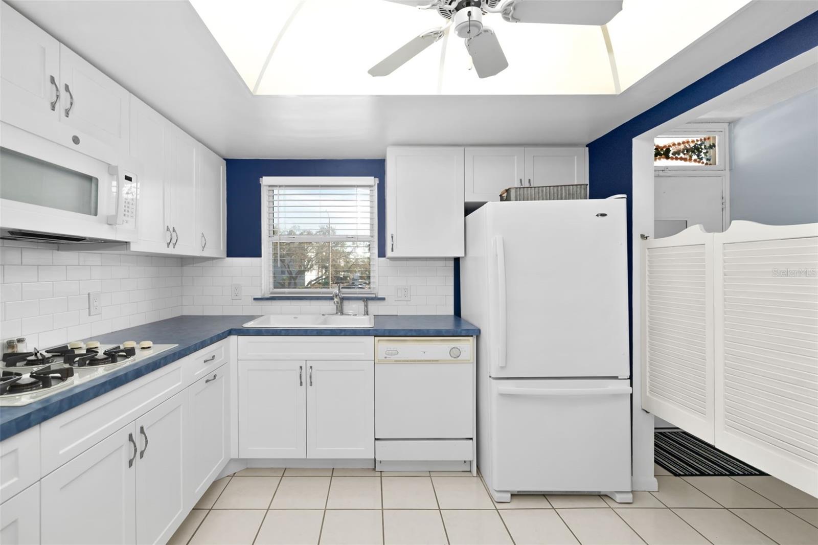 1868 SHORE DR S #207, SOUTH PASADENA, FL, 33707