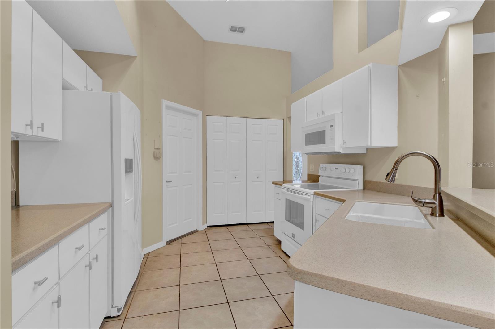66 HICKORY LOOP, OCALA, FL, 34472