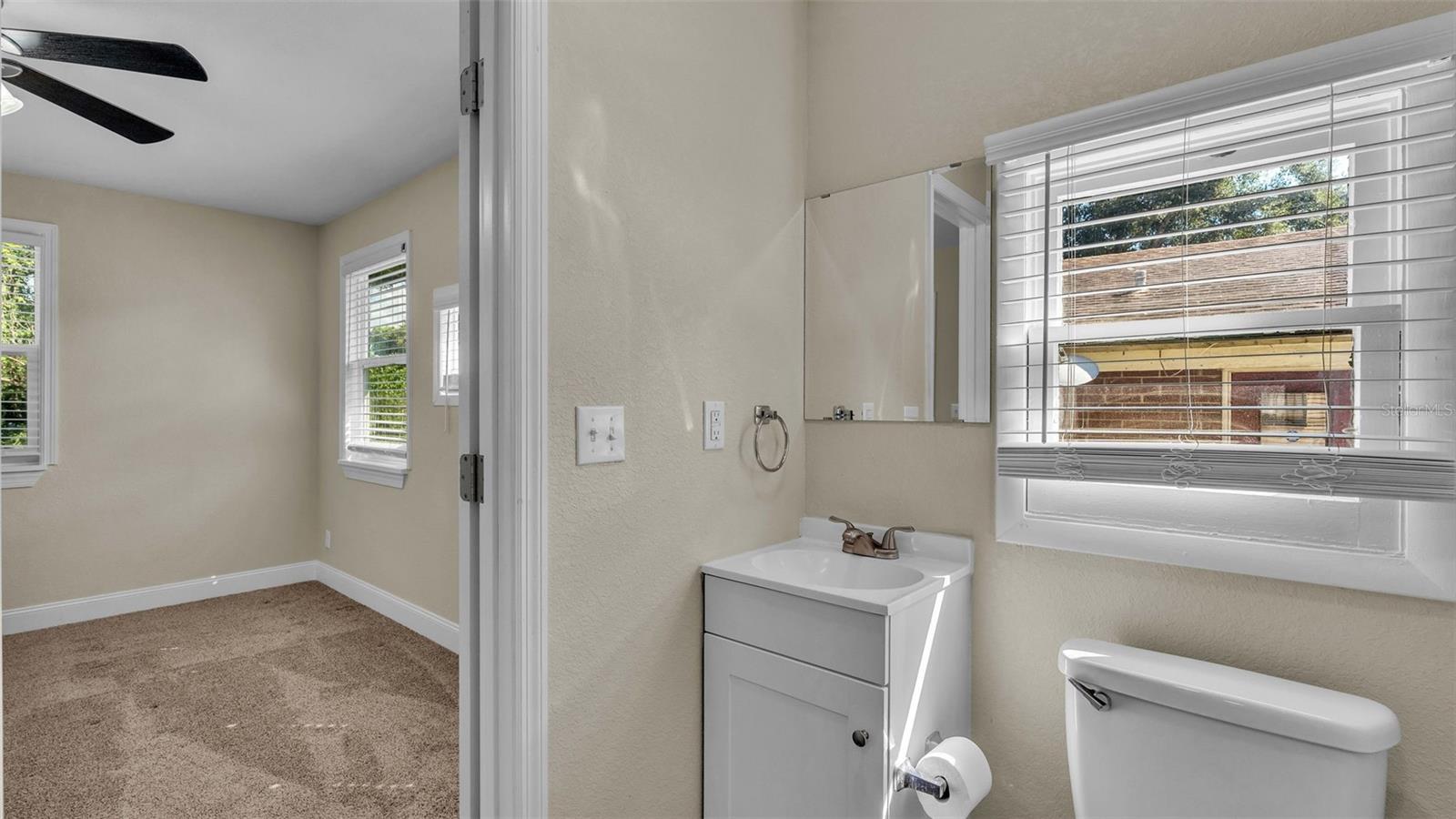 1127 N STELLA AVE, LAKELAND, FL, 33805