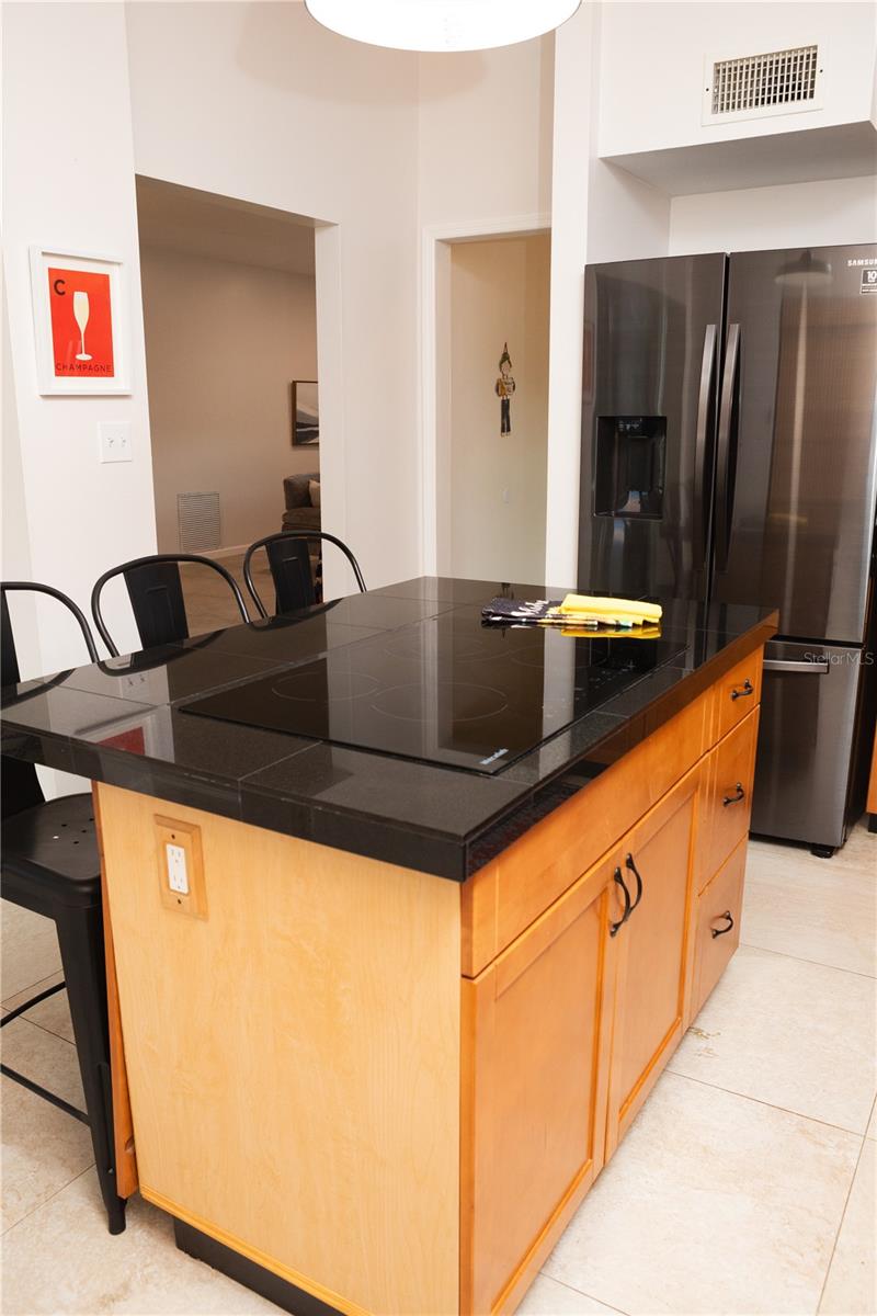 HOLIDAY HEIGHTS 2ND ADD, BRADENTON, FL, 34207