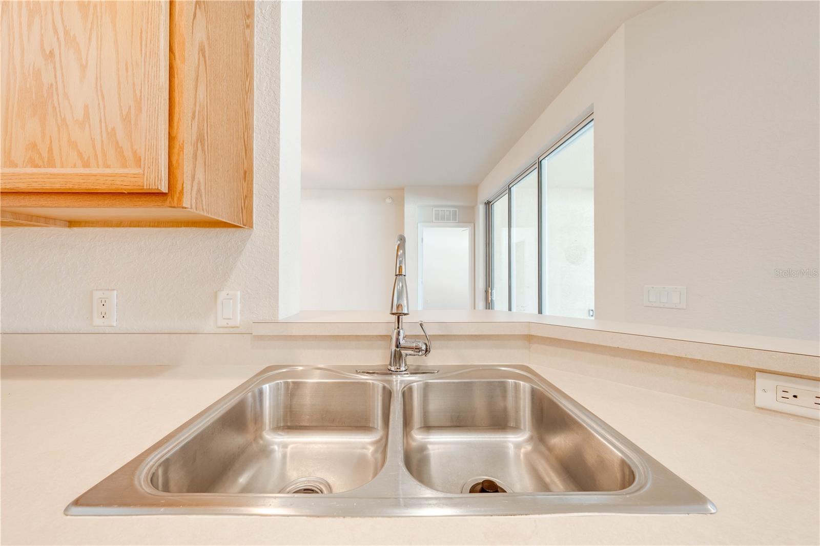 4550 SW 52ND CIR #107, OCALA, FL, 34474