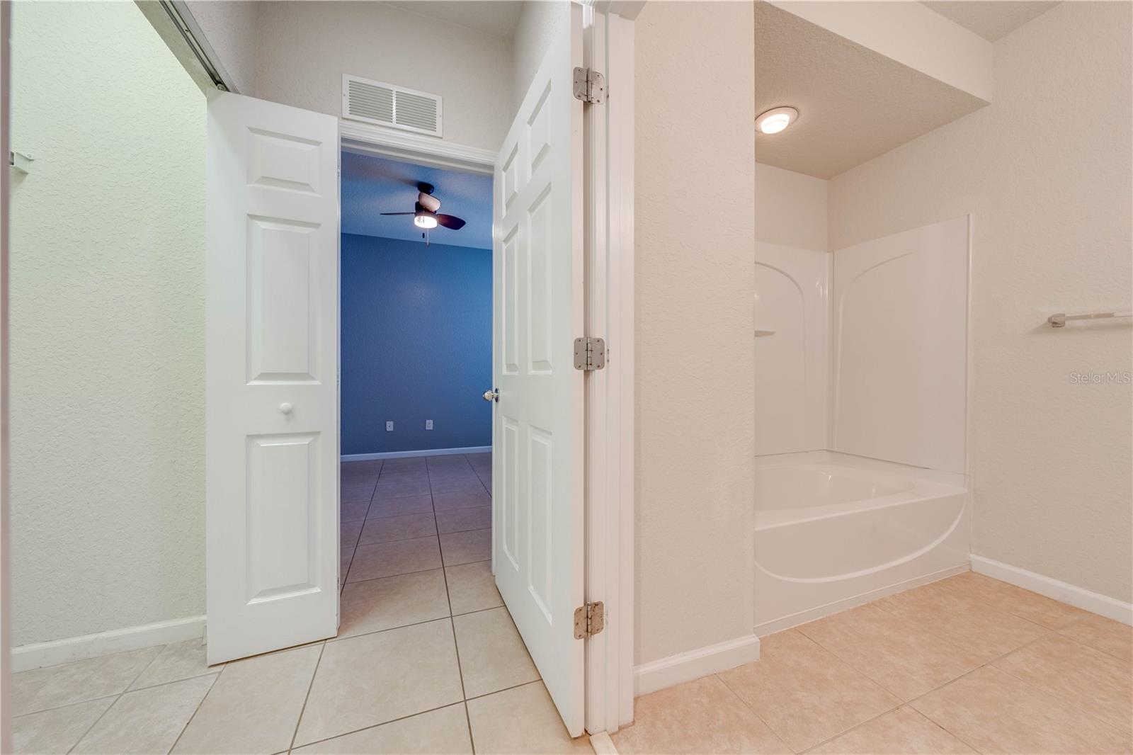 4550 SW 52ND CIR #107, OCALA, FL, 34474