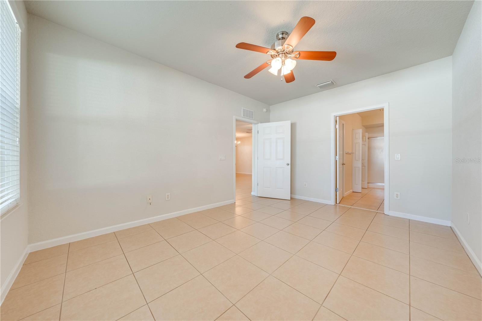 4550 SW 52ND CIR #107, OCALA, FL, 34474