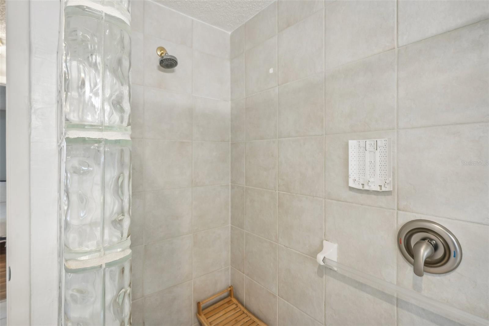 6462 BEECHWOOD AVE, SARASOTA, FL, 34231