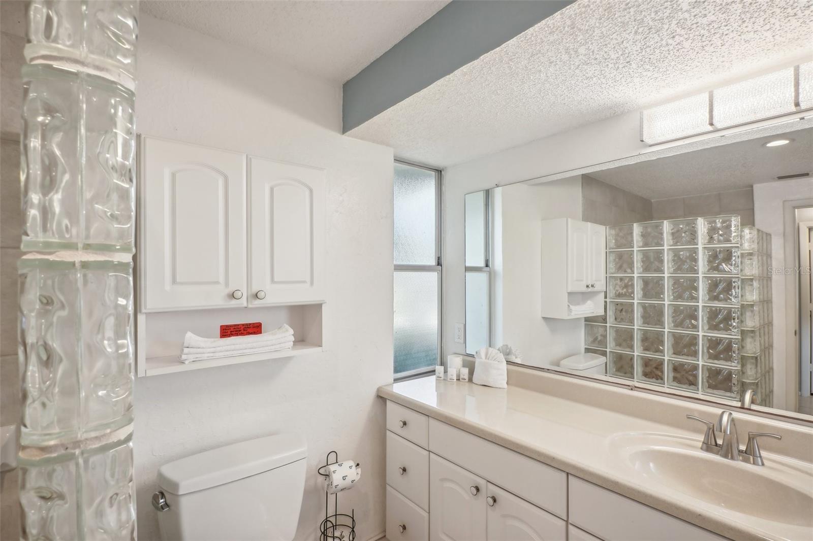 6462 BEECHWOOD AVE, SARASOTA, FL, 34231