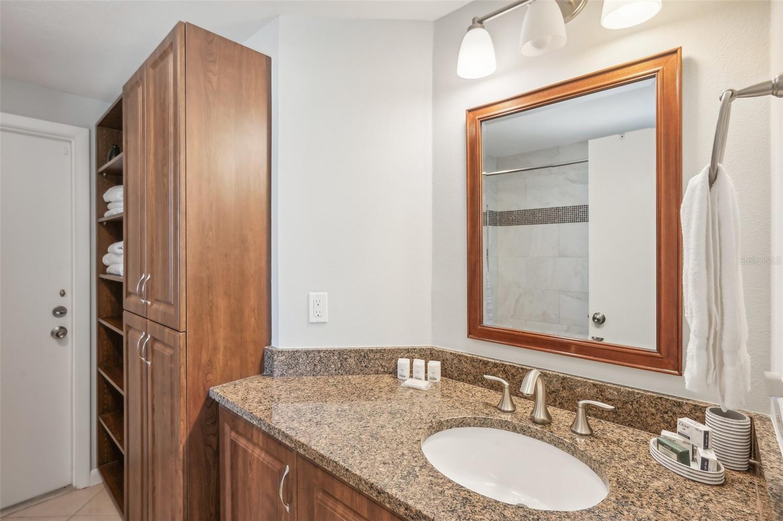 6462 BEECHWOOD AVE, SARASOTA, FL, 34231