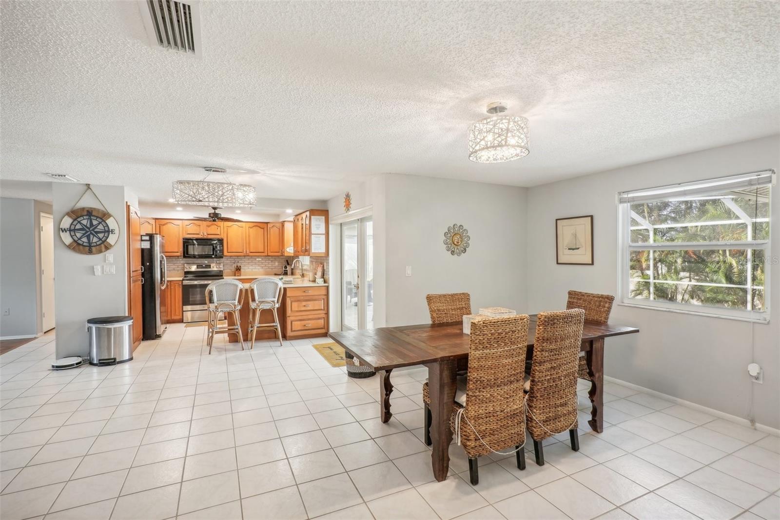 6462 BEECHWOOD AVE, SARASOTA, FL, 34231