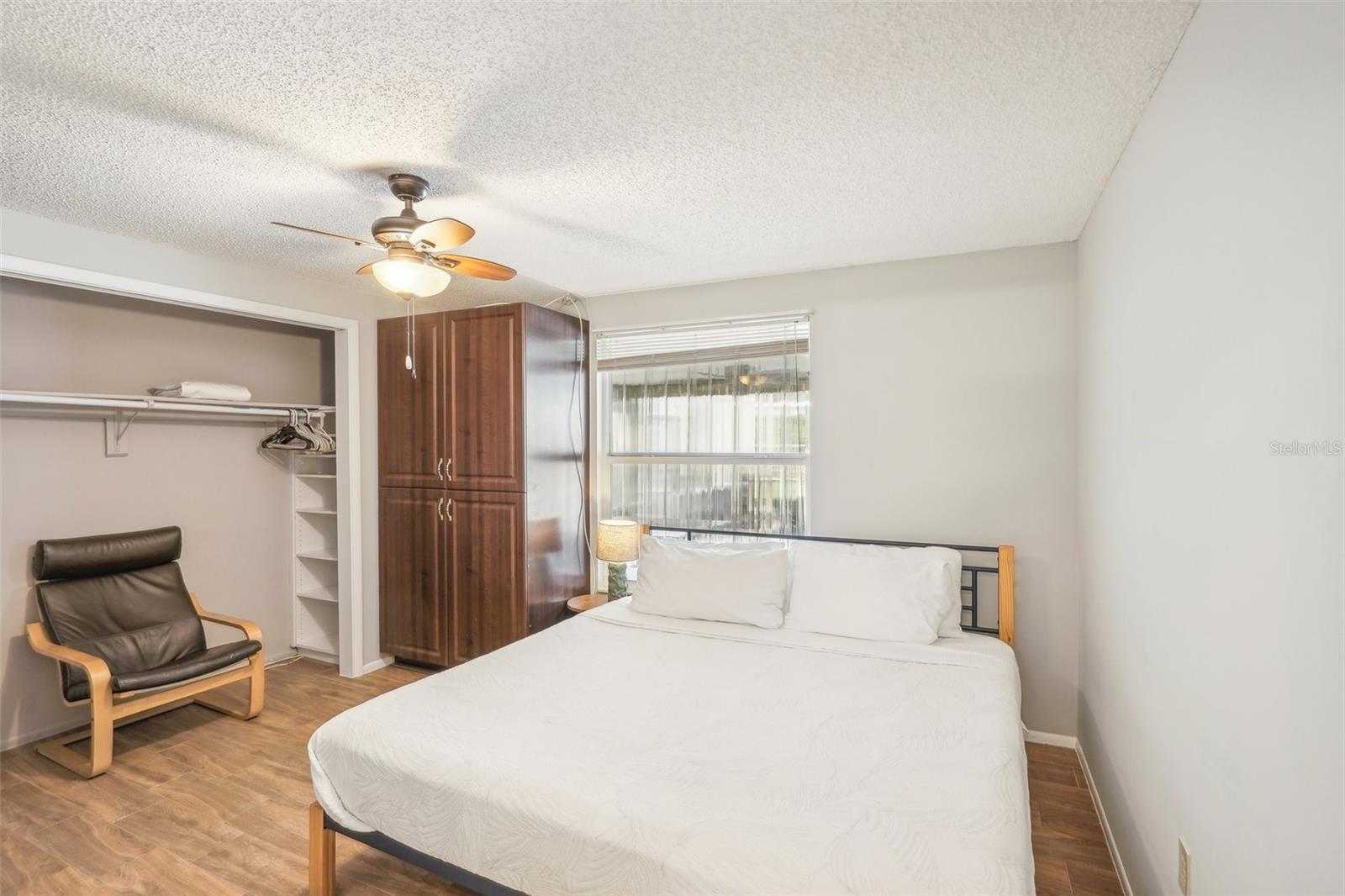 6462 BEECHWOOD AVE, SARASOTA, FL, 34231