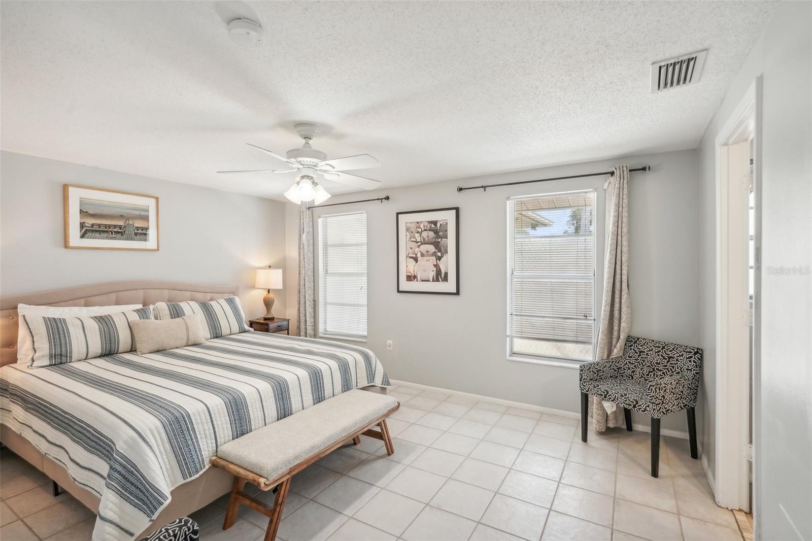 6462 BEECHWOOD AVE, SARASOTA, FL, 34231