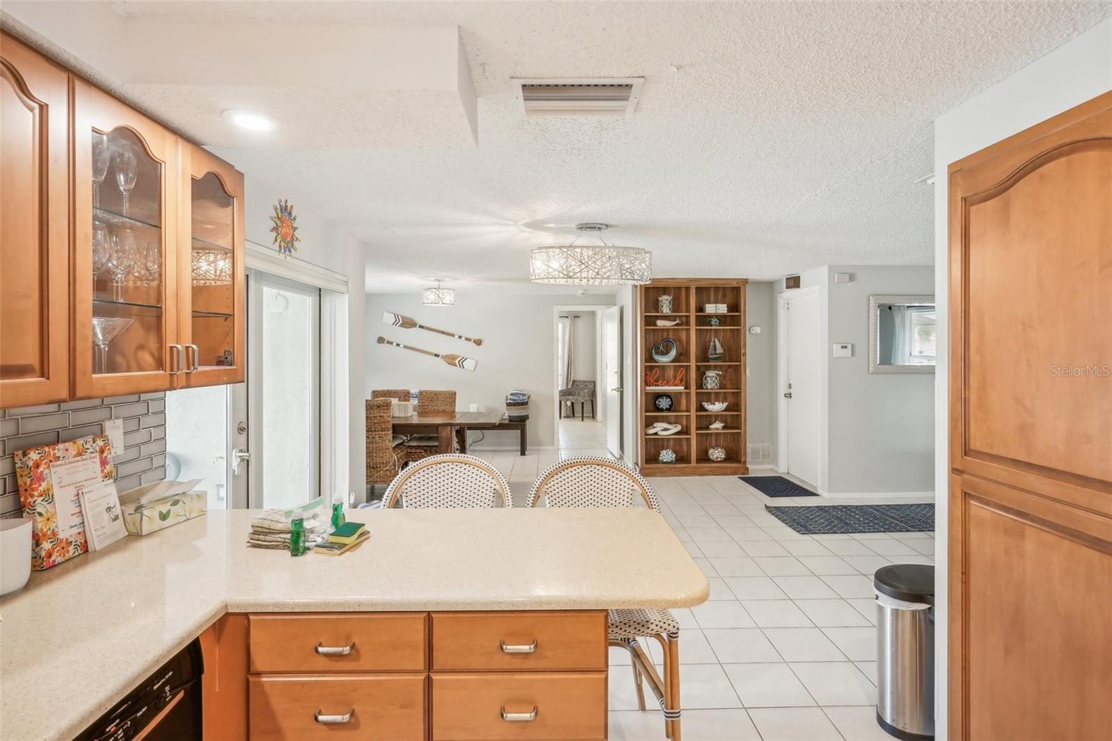 6462 BEECHWOOD AVE, SARASOTA, FL, 34231