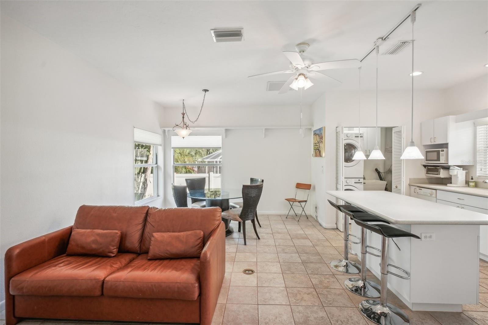 6462 BEECHWOOD AVE, SARASOTA, FL, 34231