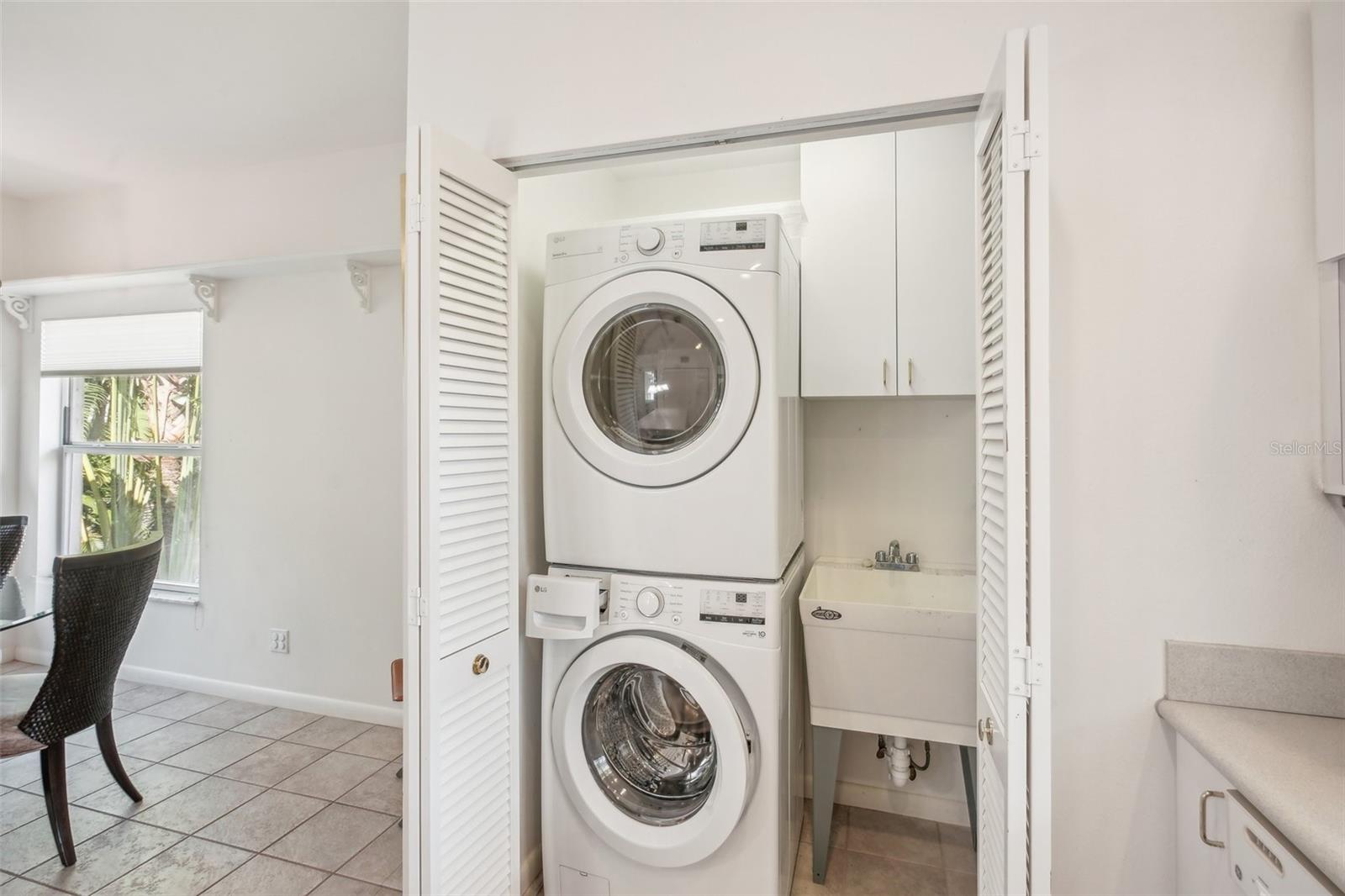 6462 BEECHWOOD AVE, SARASOTA, FL, 34231