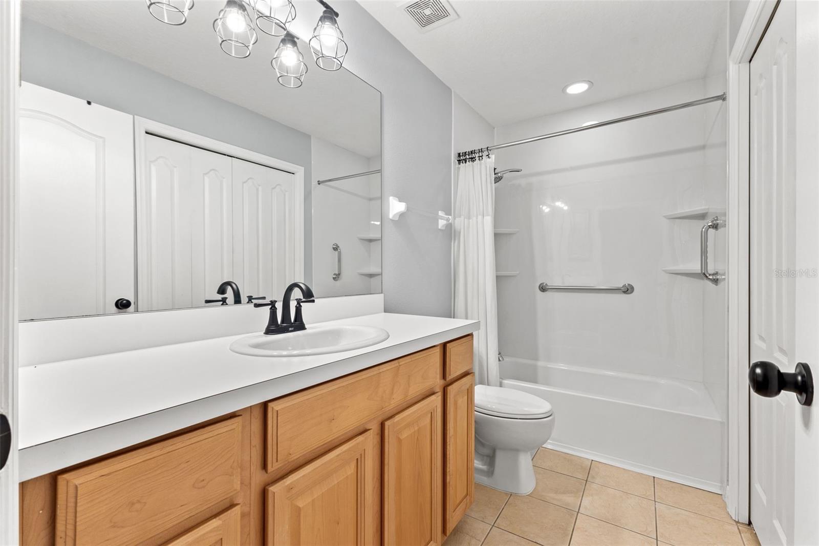 214 CAPE HARBOUR LOOP #105, BRADENTON, FL, 34212