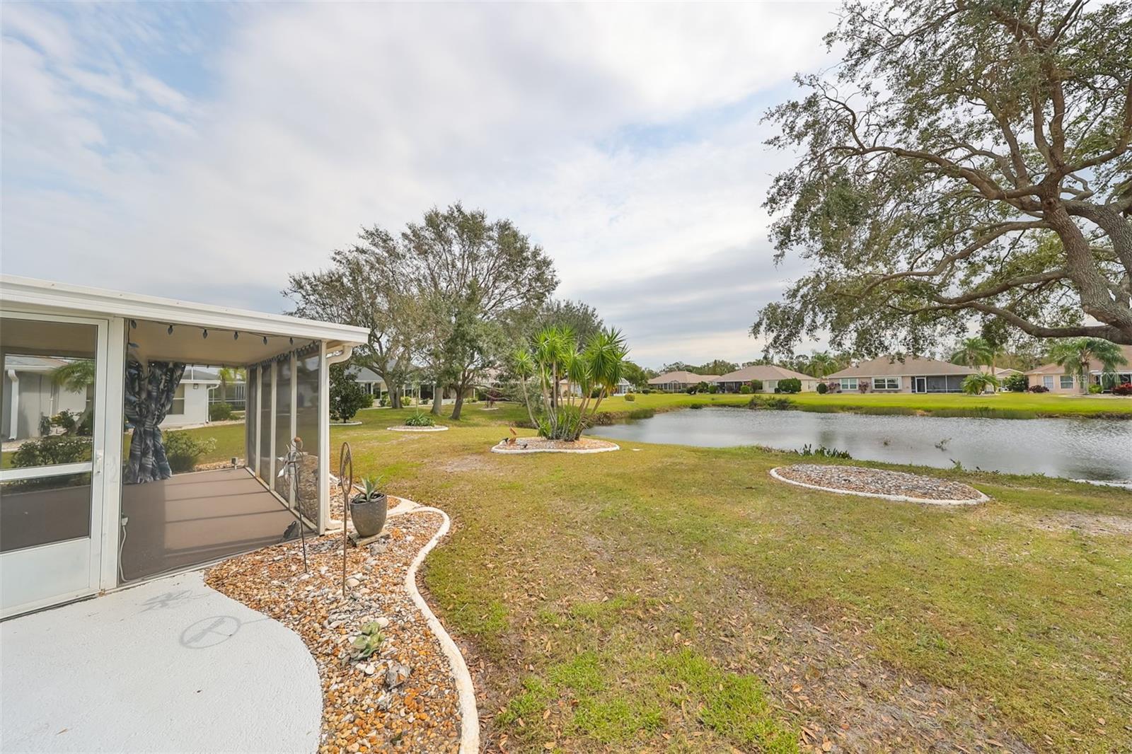 2203 W DEL WEBB BLVD, SUN CITY CENTER, FL, 33573