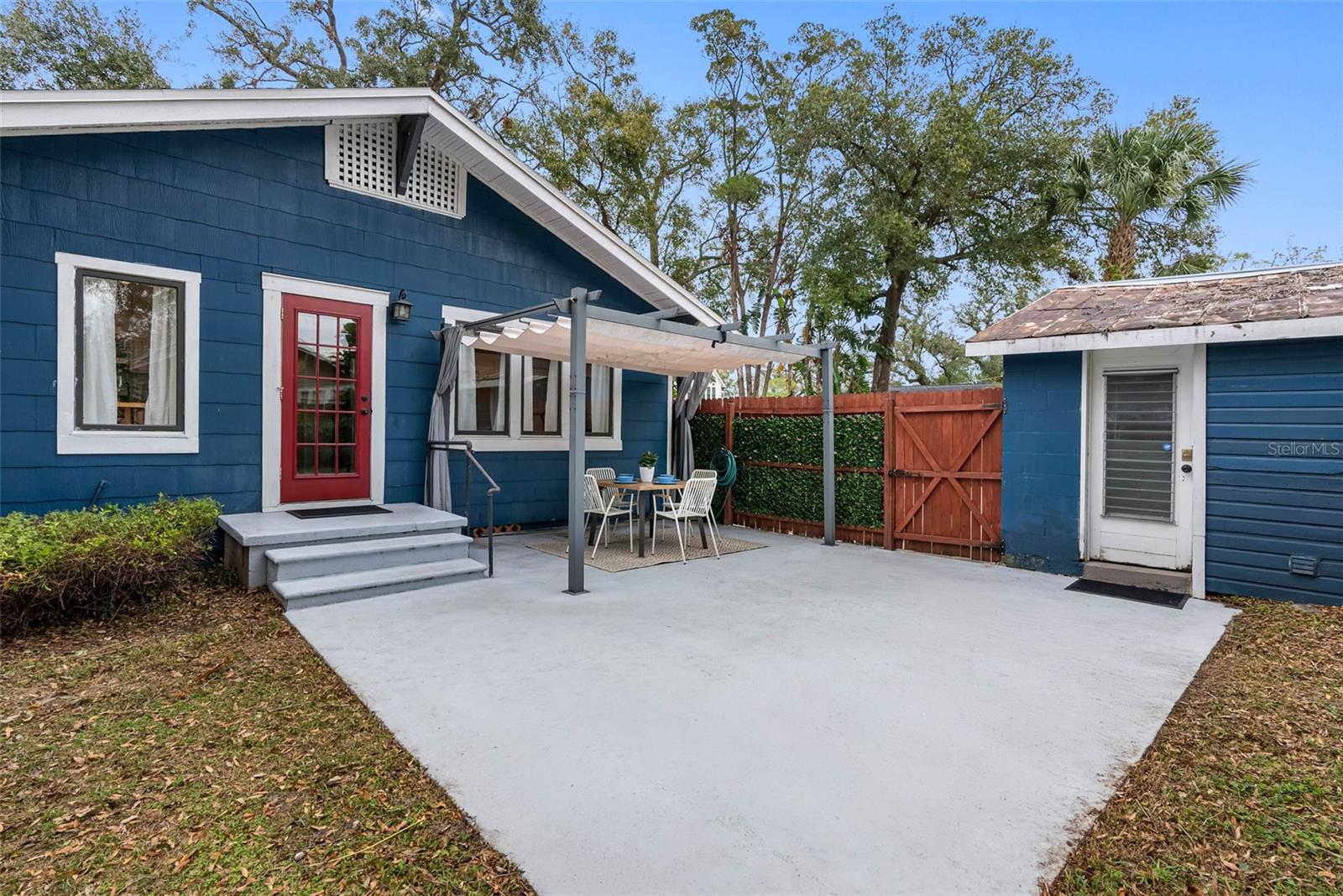 120 W HIAWATHA ST, TAMPA, FL, 33604