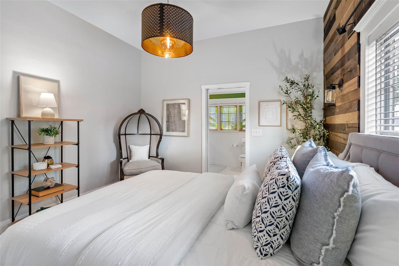 120 W HIAWATHA ST, TAMPA, FL, 33604