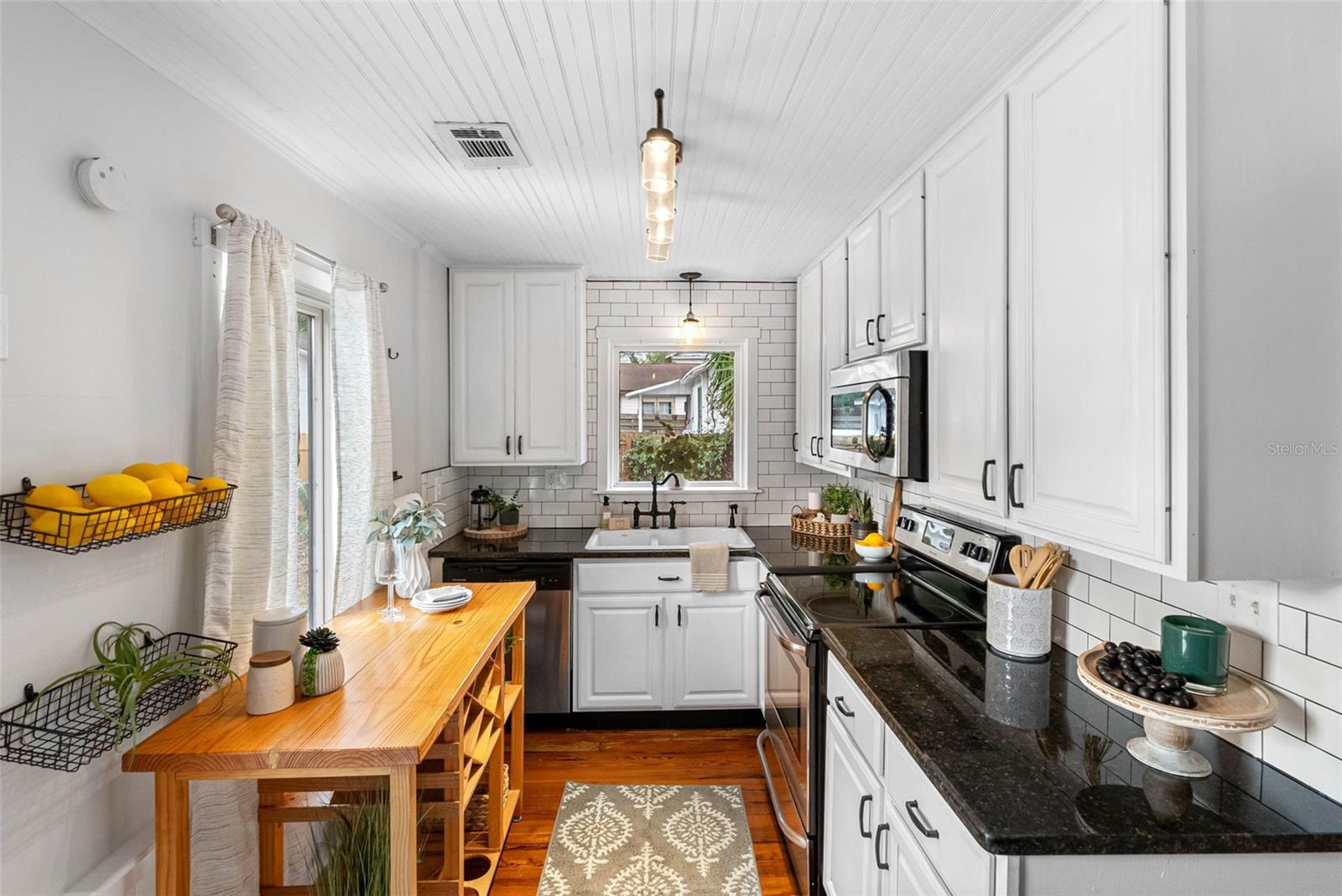 120 W HIAWATHA ST, TAMPA, FL, 33604