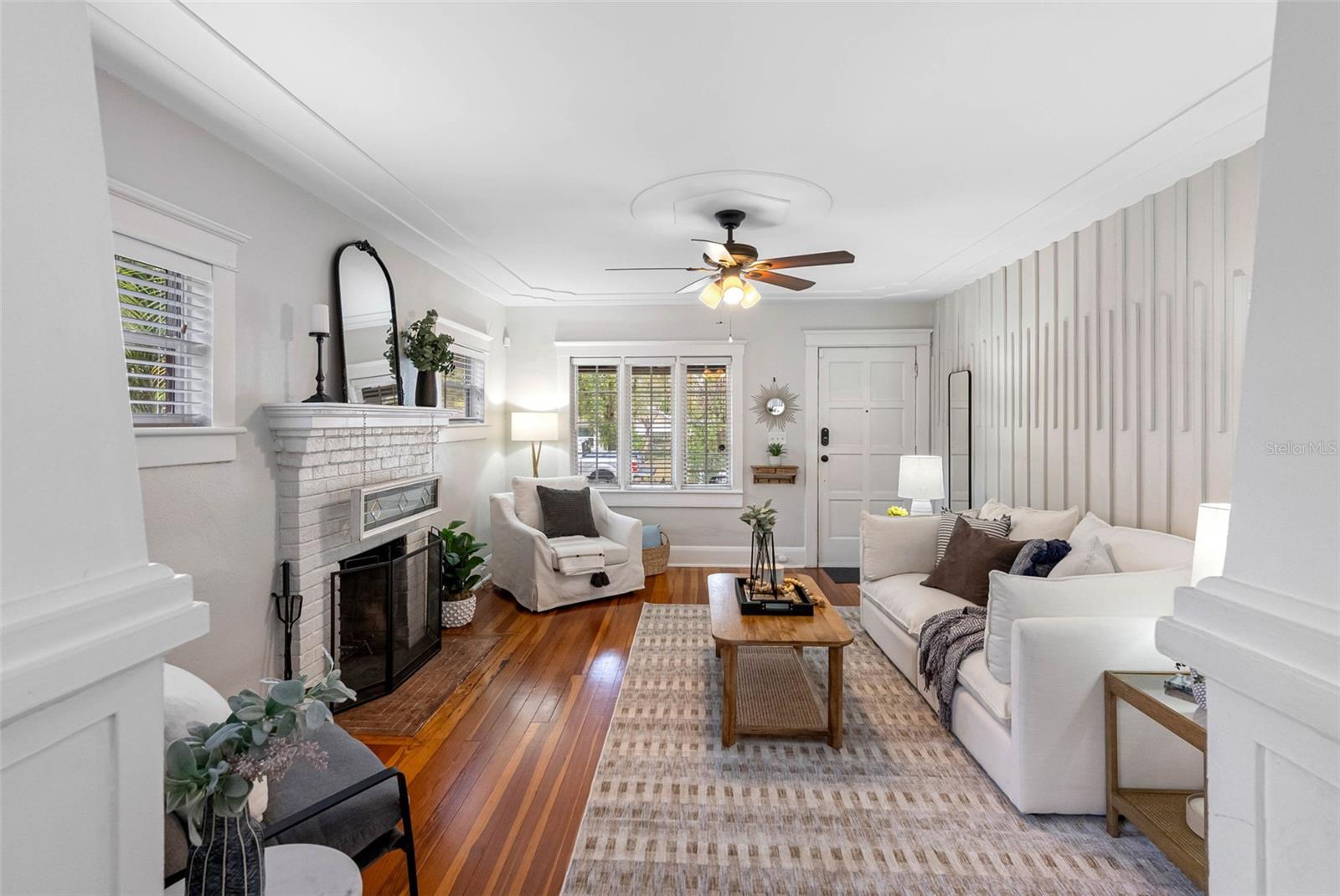 120 W HIAWATHA ST, TAMPA, FL, 33604