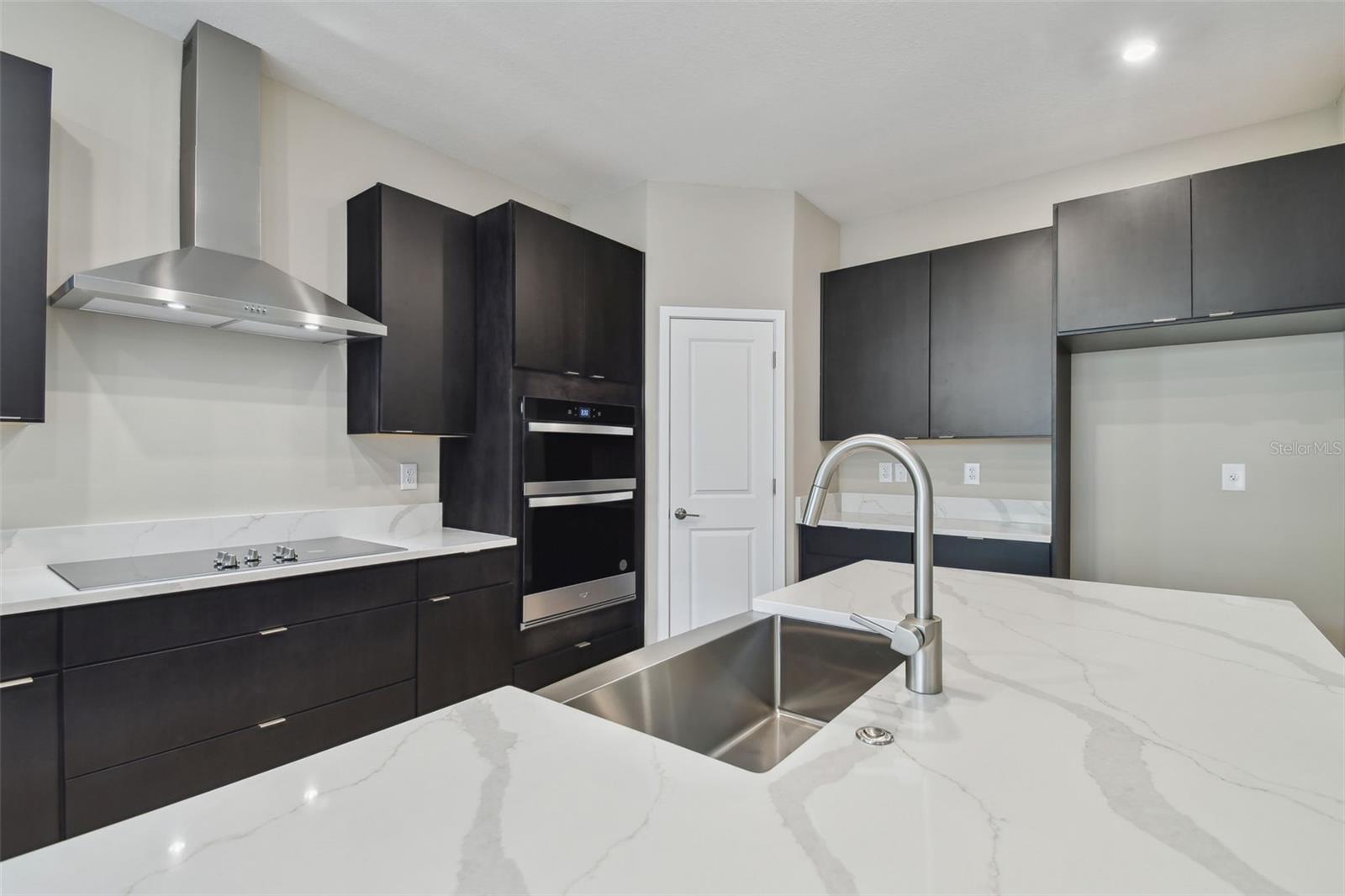 302 W WILDER AVE, TAMPA, FL, 33603