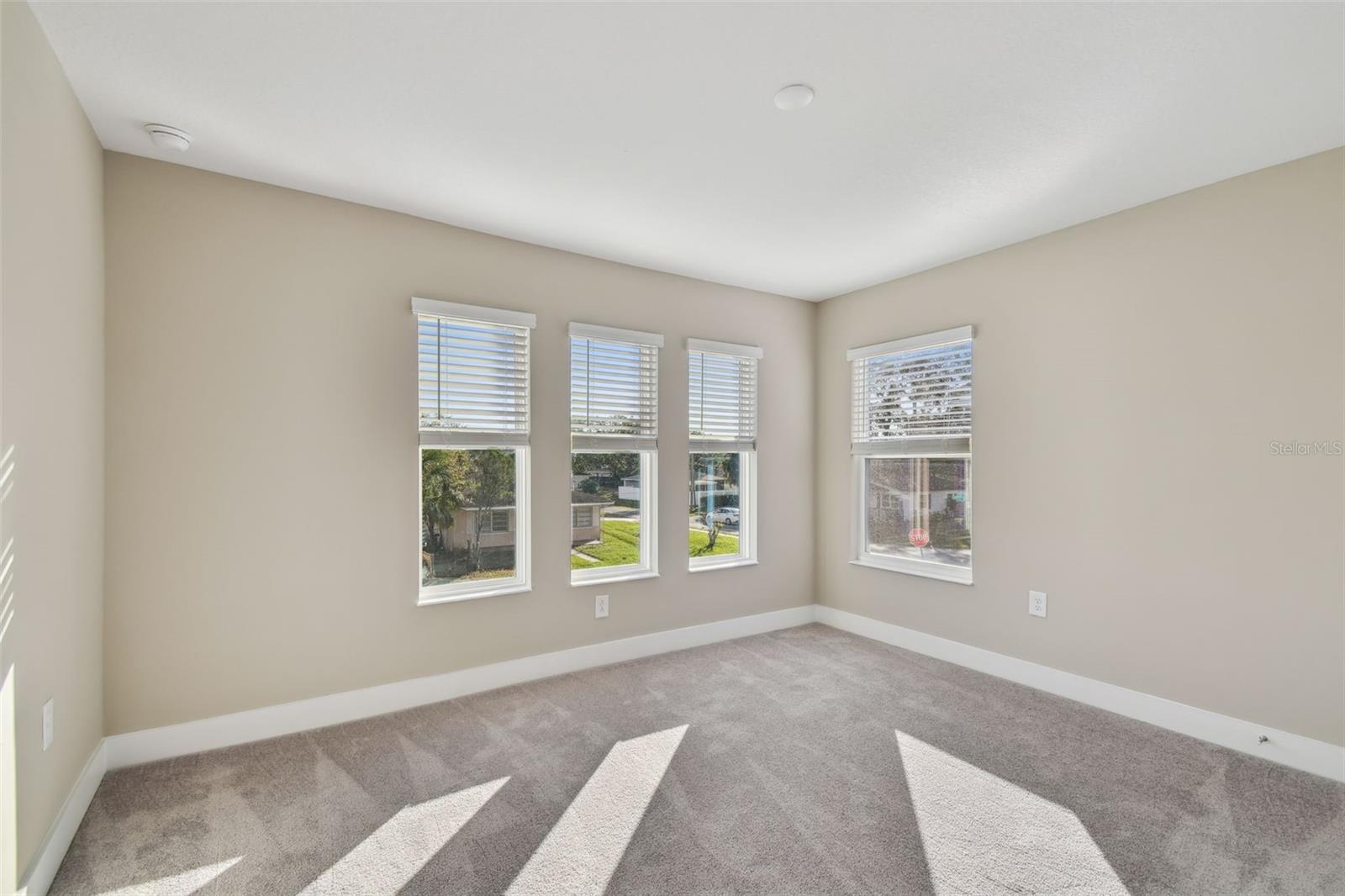 302 W WILDER AVE, TAMPA, FL, 33603