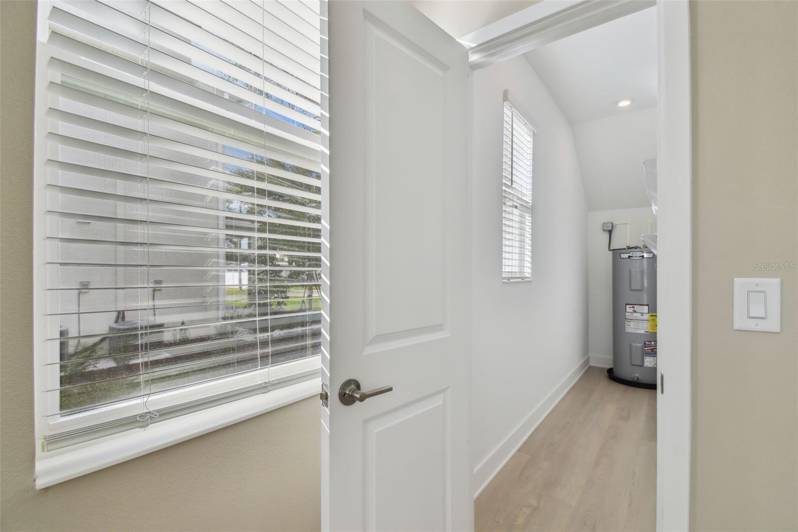 302 W WILDER AVE, TAMPA, FL, 33603