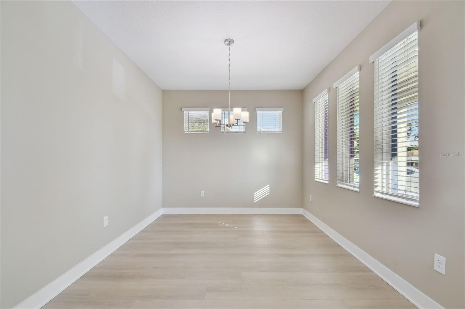 302 W WILDER AVE, TAMPA, FL, 33603