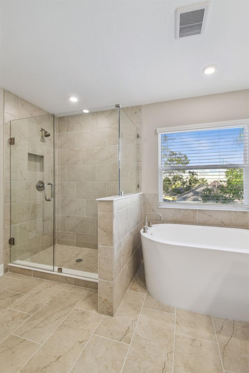 302 W WILDER AVE, TAMPA, FL, 33603