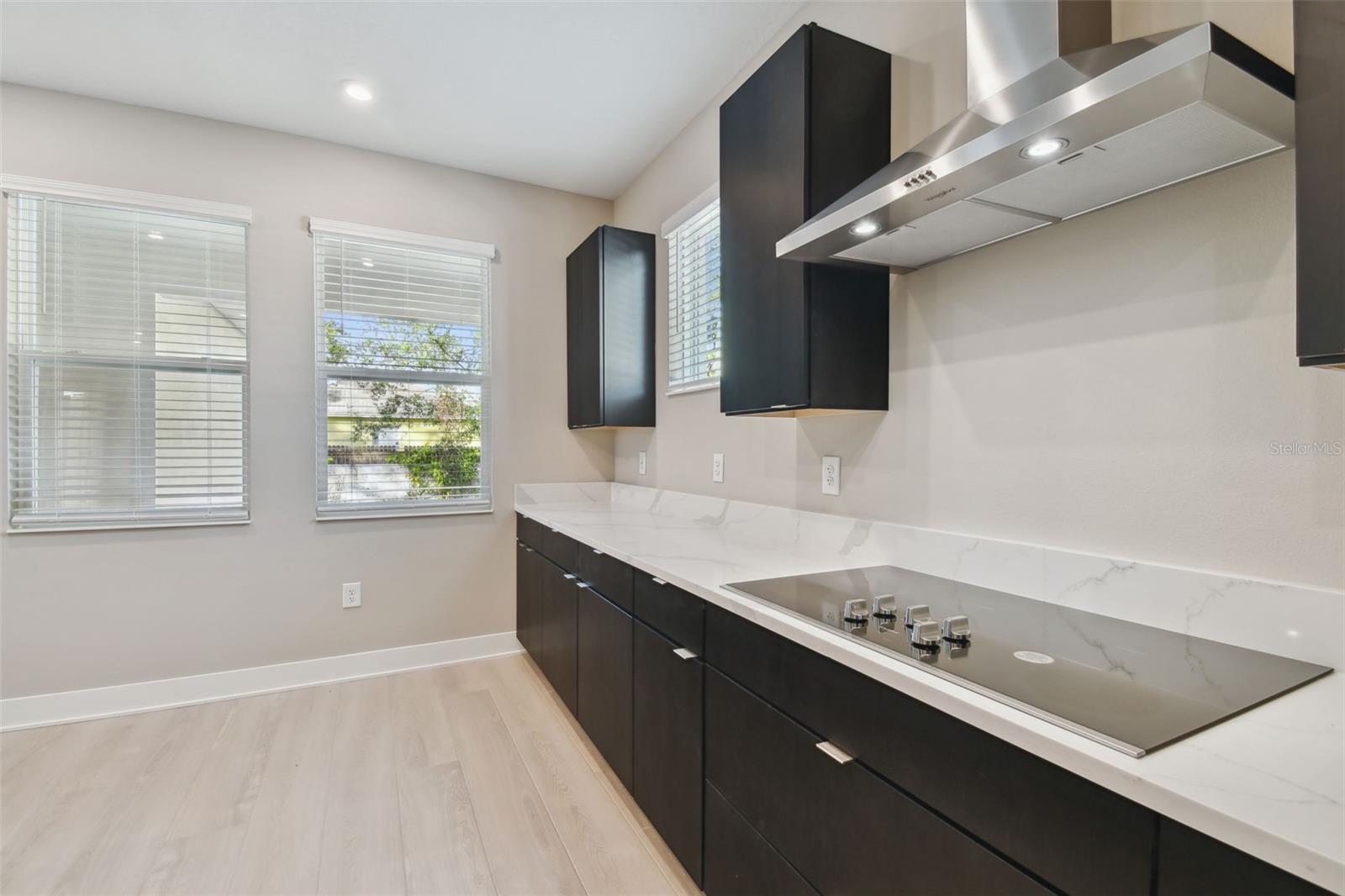 302 W WILDER AVE, TAMPA, FL, 33603