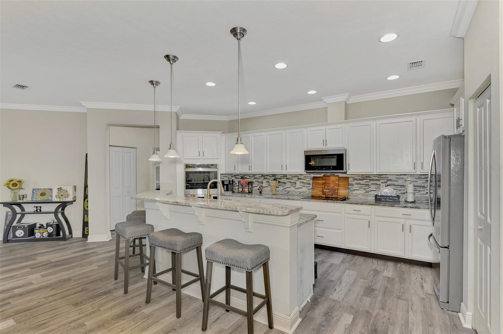 2023 MESIC HAMMOCK WAY, VENICE, FL, 34292