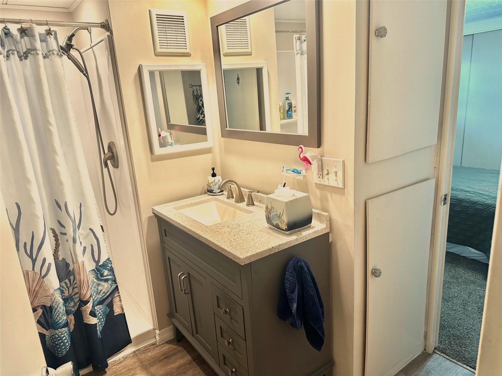 TB8310043 Property Photo