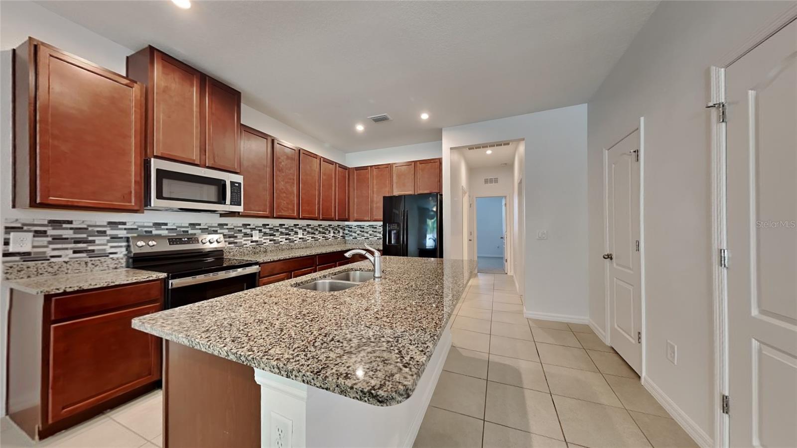 10467 HERON HIDEAWAY LOOP, LAND O LAKES, FL, 34638