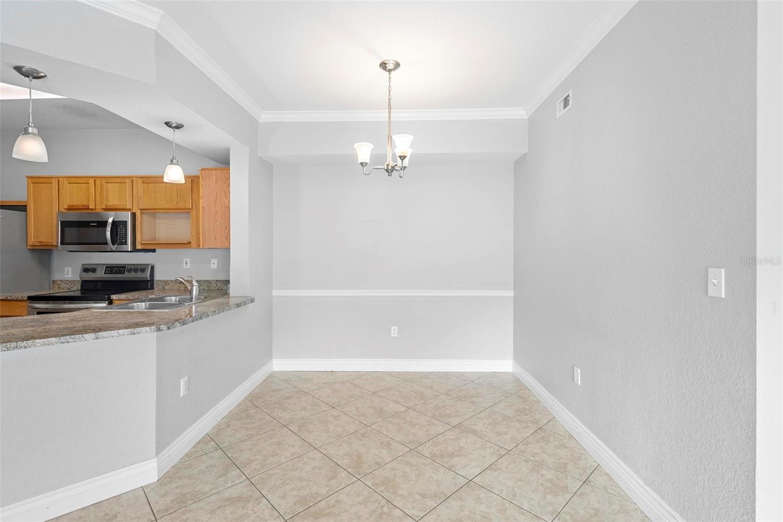 3701 CASTLE PINES LN #3927, ORLANDO, FL, 32839