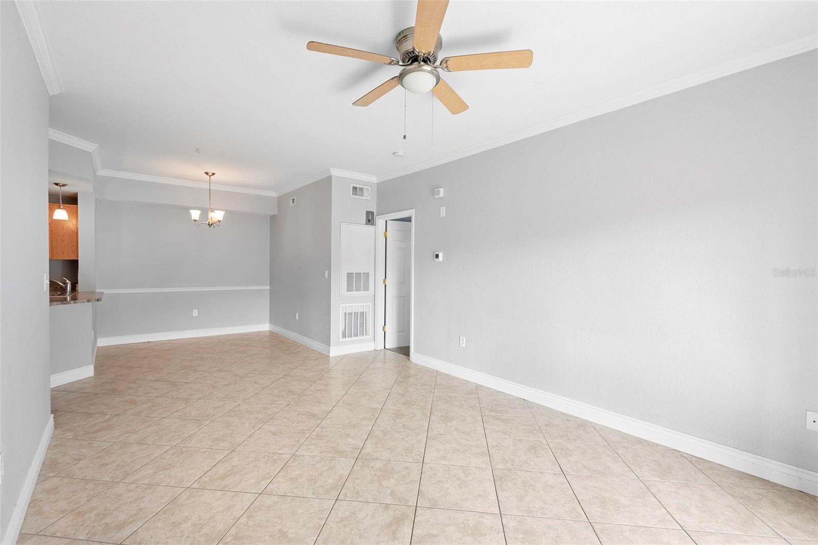 3701 CASTLE PINES LN #3927, ORLANDO, FL, 32839