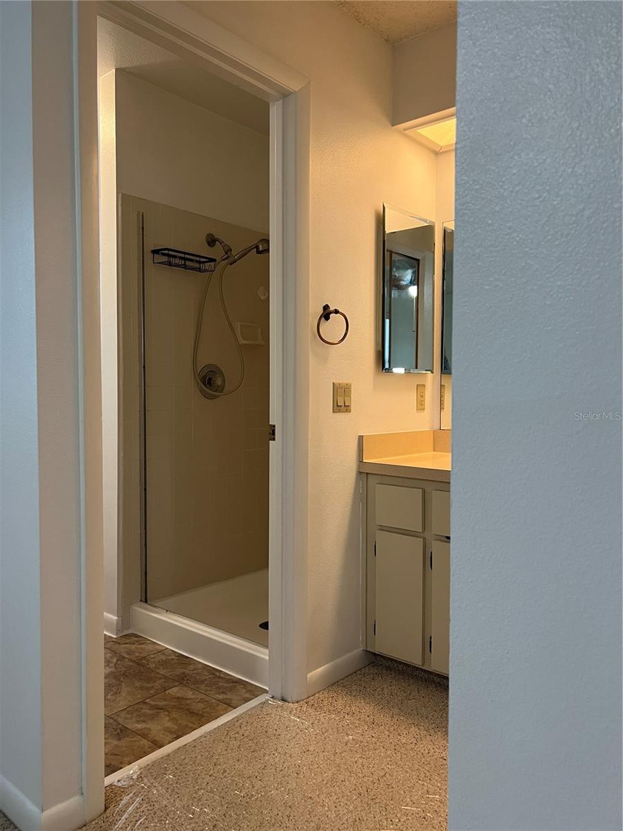 821 DUNDEE CIR, LEESBURG, FL, 34788