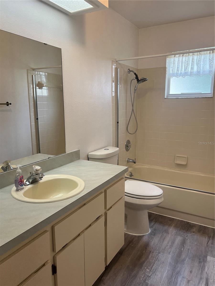 821 DUNDEE CIR, LEESBURG, FL, 34788